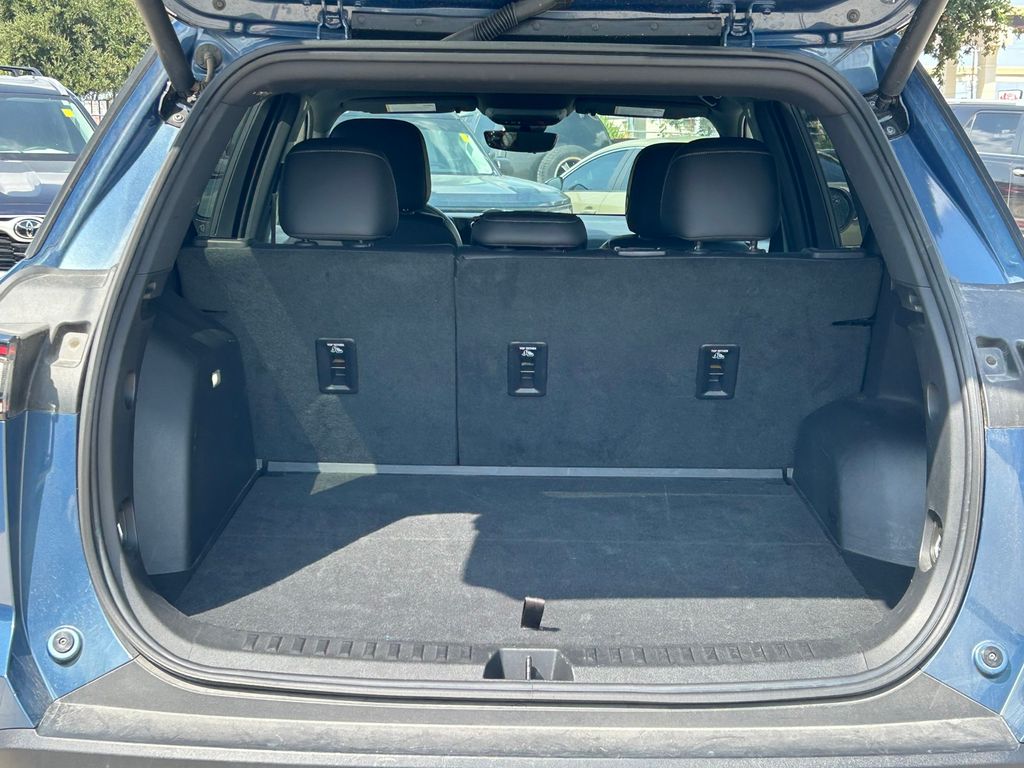 Used 2025 Chevrolet Equinox SUV