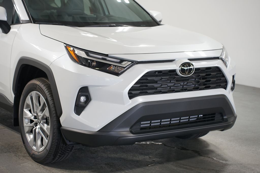 Thumbnail: 2025 Toyota RAV4 - 4