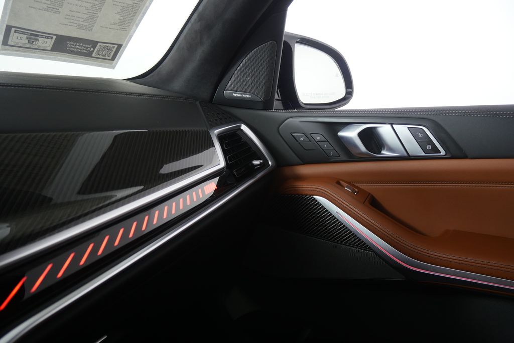 Thumbnail: 2024 BMW X7 - 30