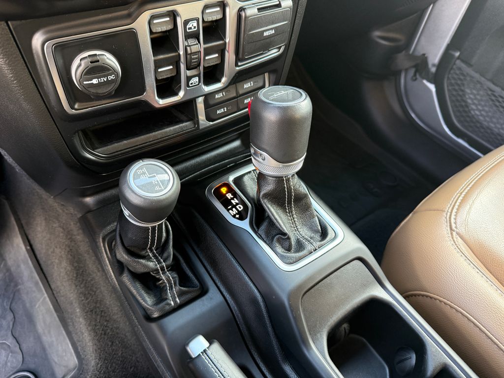 Certified Used 2020 Silver Jeep Overland image 65