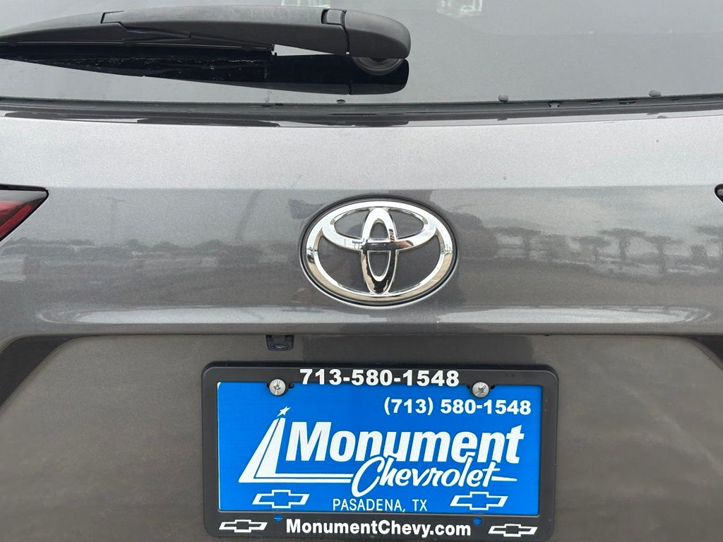 2024 Toyota Highlander LE - 11