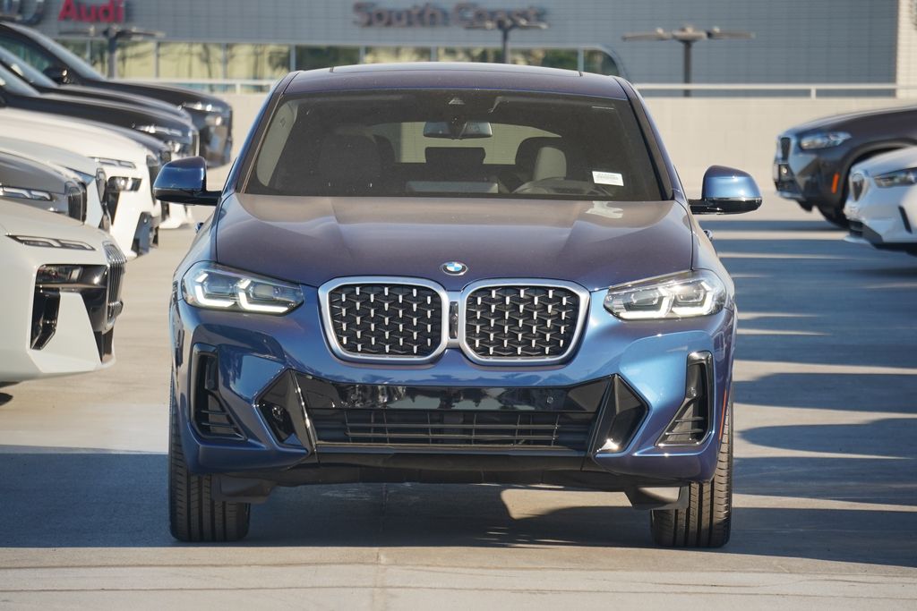 2025 BMW X4 xDrive30i 2