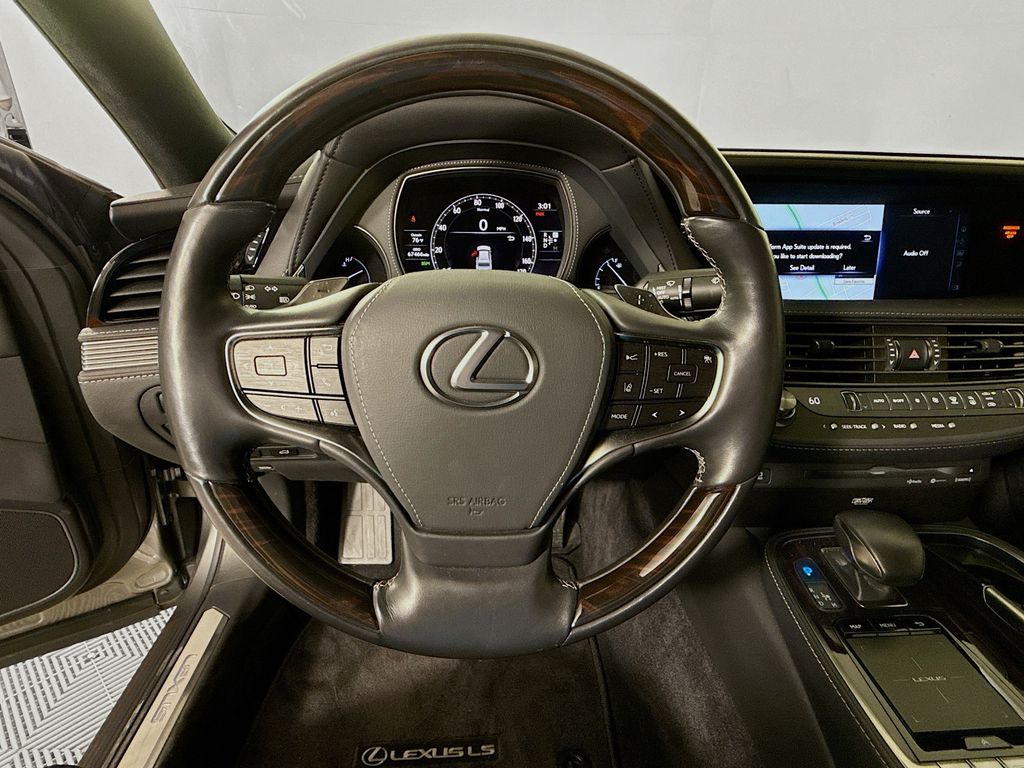 Thumbnail: 2018 Lexus LS - 11