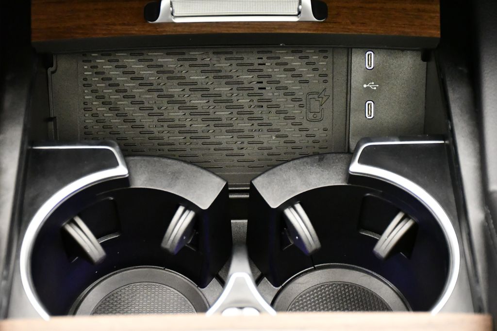 Thumbnail: 2026 Mercedes-Benz GLE - 30