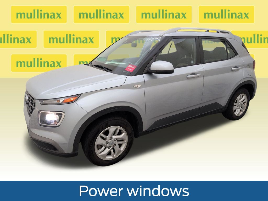 Certified Used 2020 Silver Hyundai SEL image 11