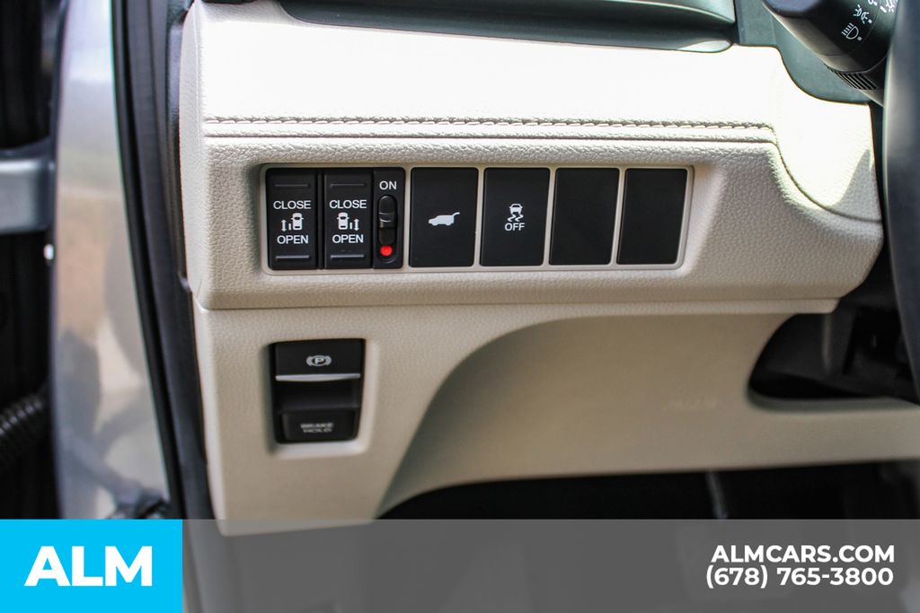 Used 2025 Blue Honda EX-L image 34