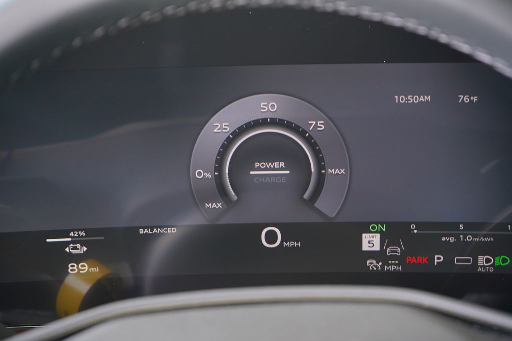 Thumbnail: 2027 Audi Q6 e-tron - 20