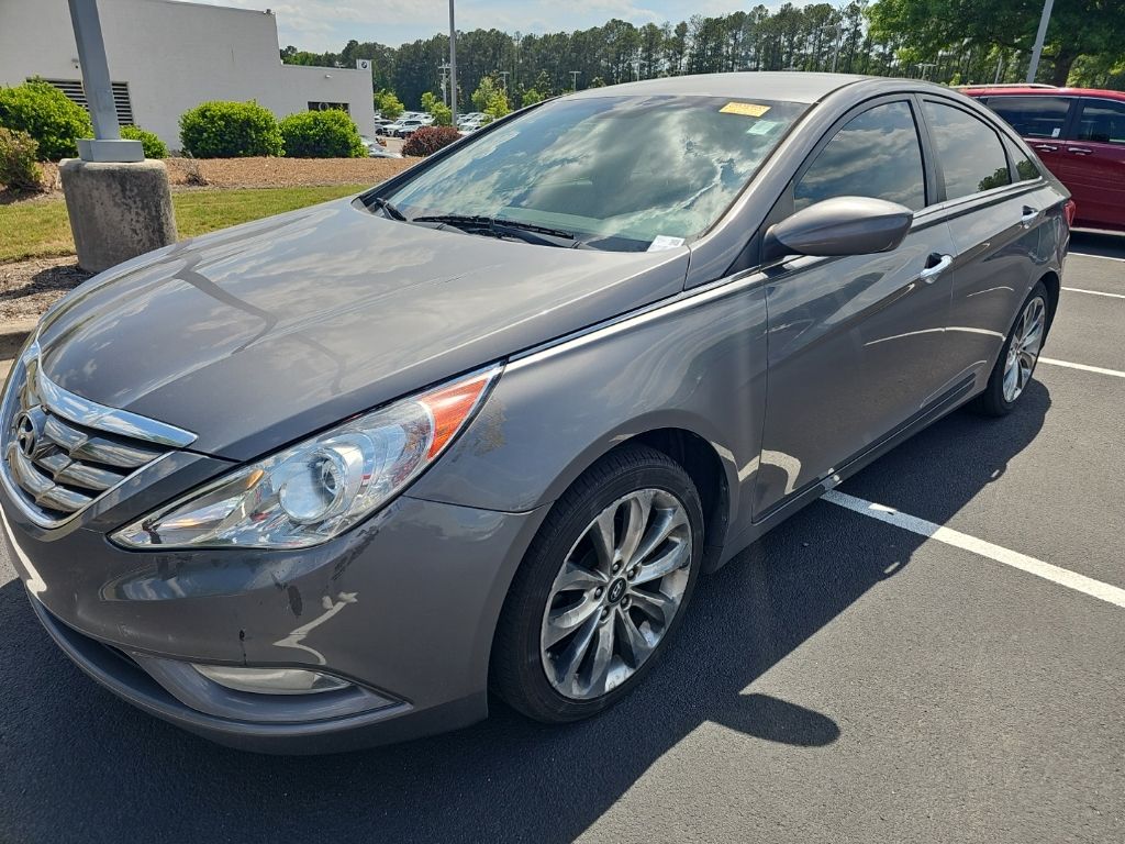 2011 Hyundai Sonata SE I4 A/T's photo