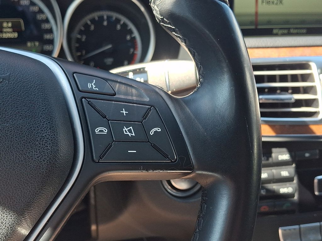 Thumbnail: 2014 Mercedes-Benz E-Class - 22
