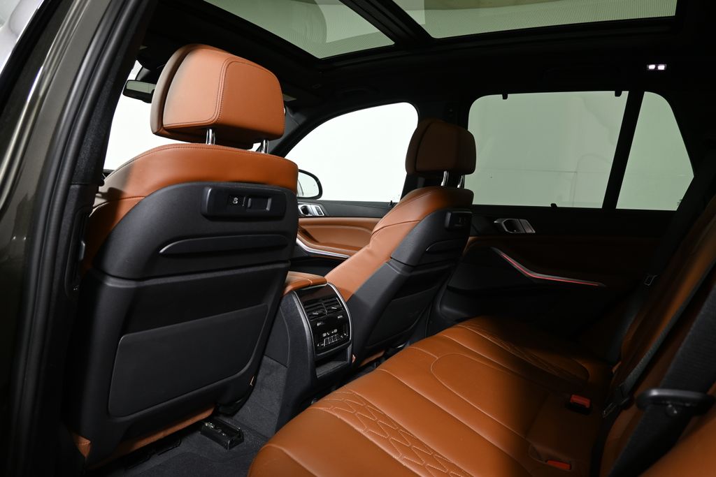 Thumbnail: 2023 BMW X5 - 7
