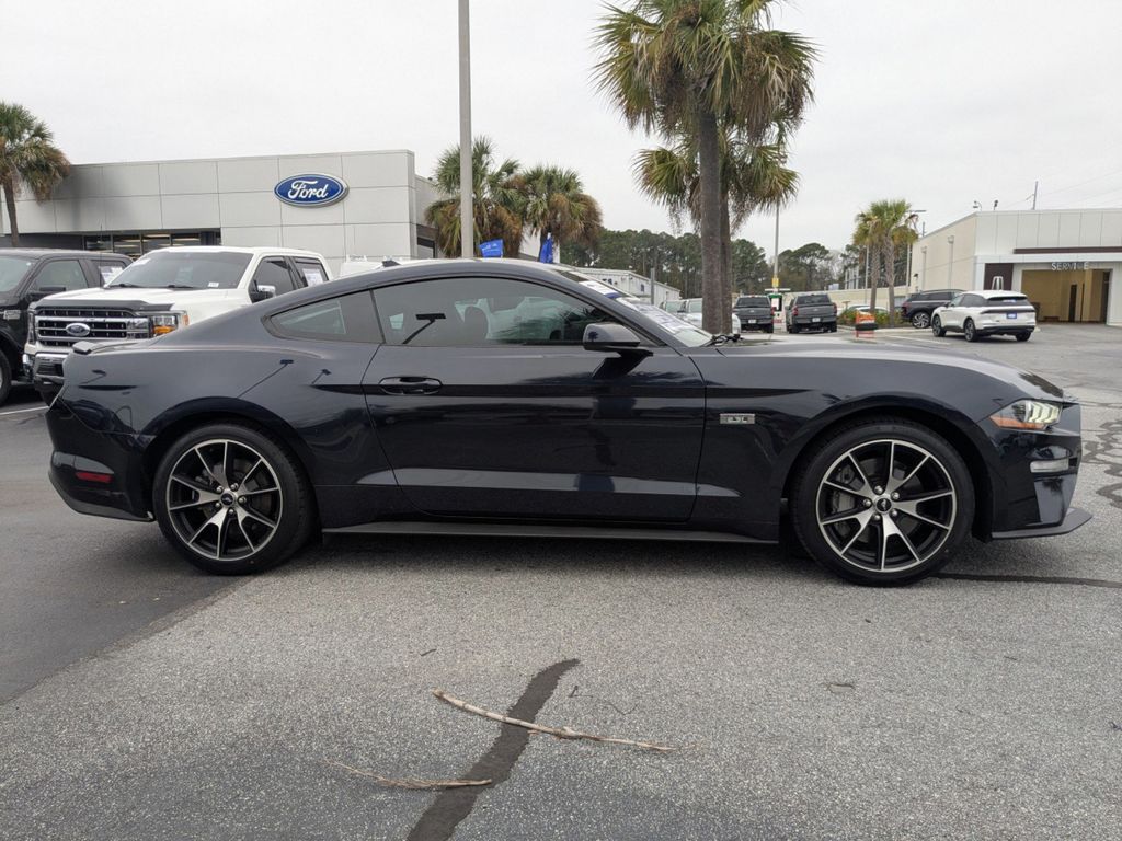 2021 Ford Mustang EcoBoost Fastback