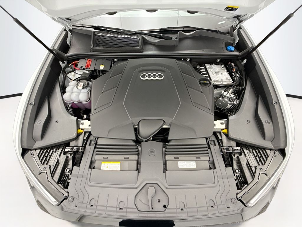 Thumbnail: 2026 Audi Q8 - 29