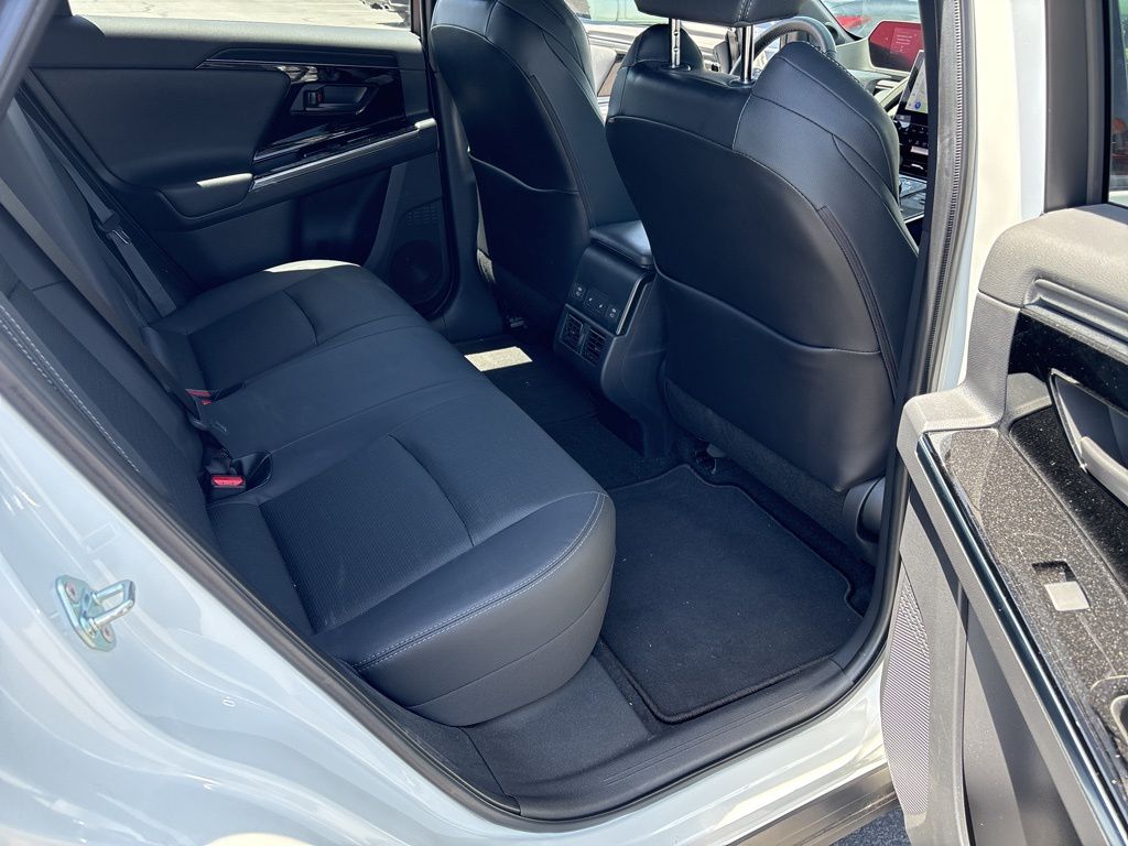 2023 Toyota bZ4X Limited 16
