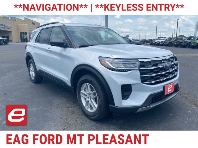 Space White Metallic 2026 Ford Explorer SUV / Crossover All-Wheel Drive Automatic