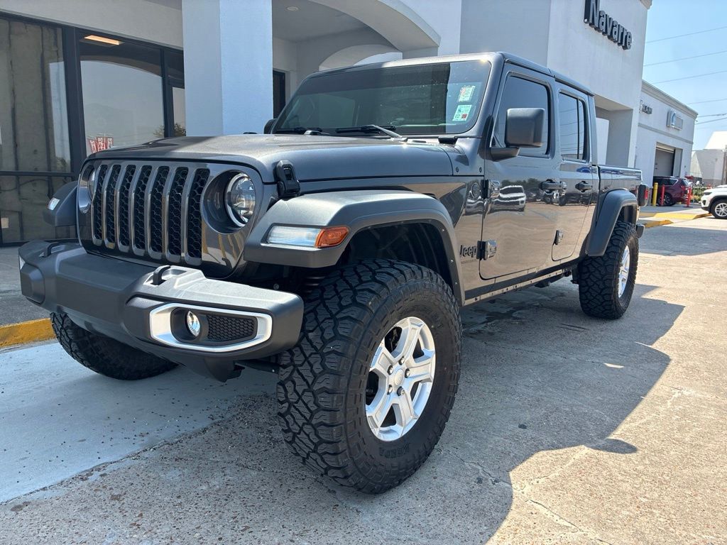 2023 Jeep Gladiator Sport