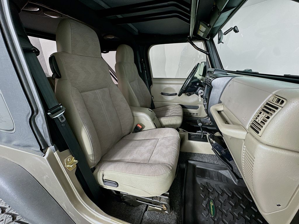 Thumbnail: 2004 Jeep Wrangler - 26