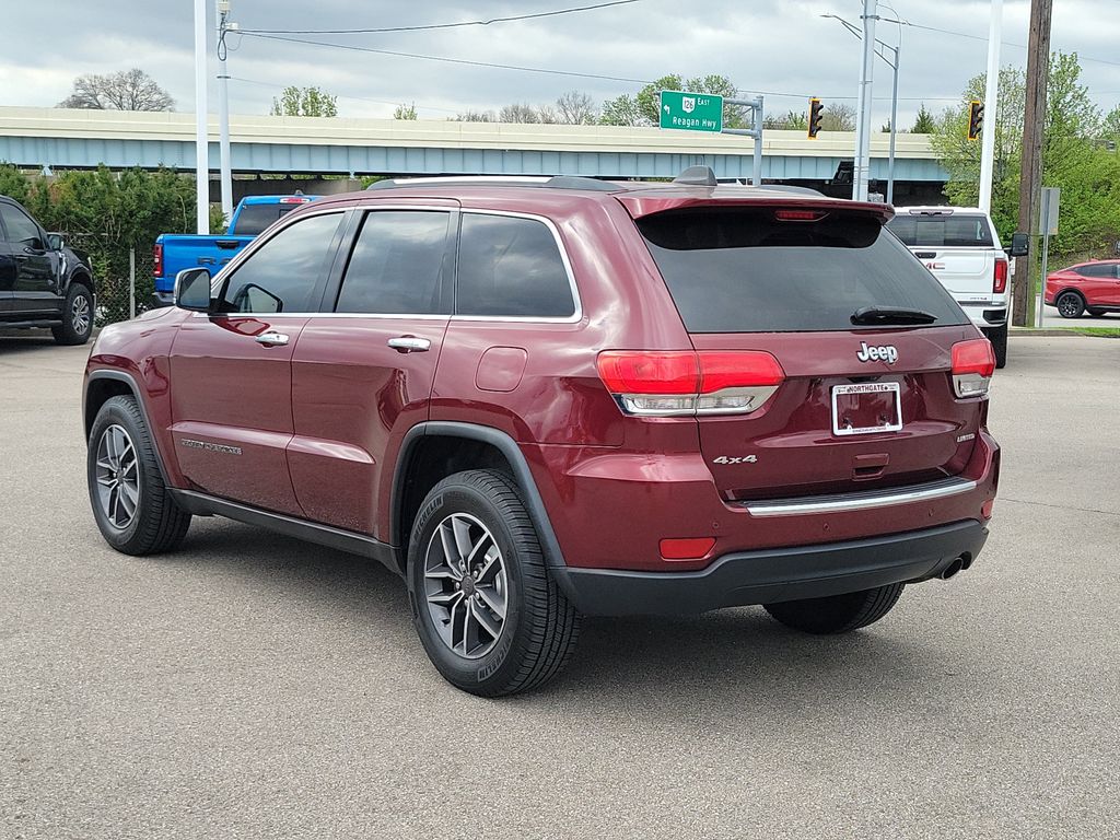 View vehicle photo 3