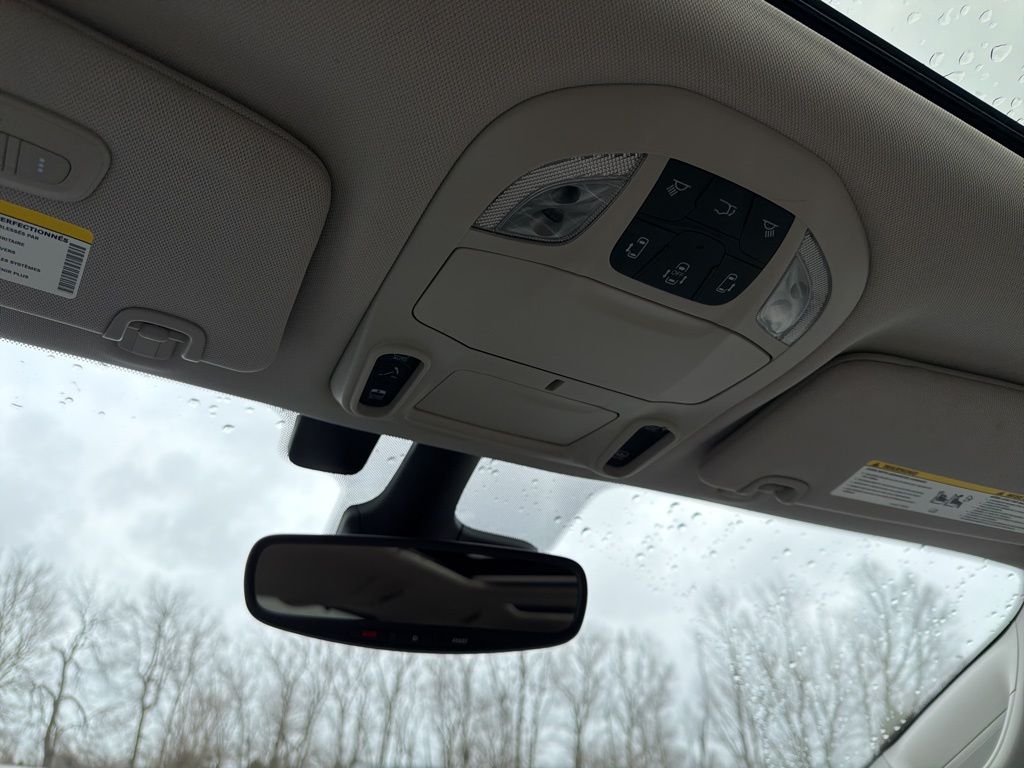 Thumbnail: 2019 Chrysler Pacifica - 14