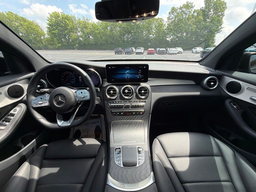 Thumbnail: 2023 Mercedes-Benz GLC - 12