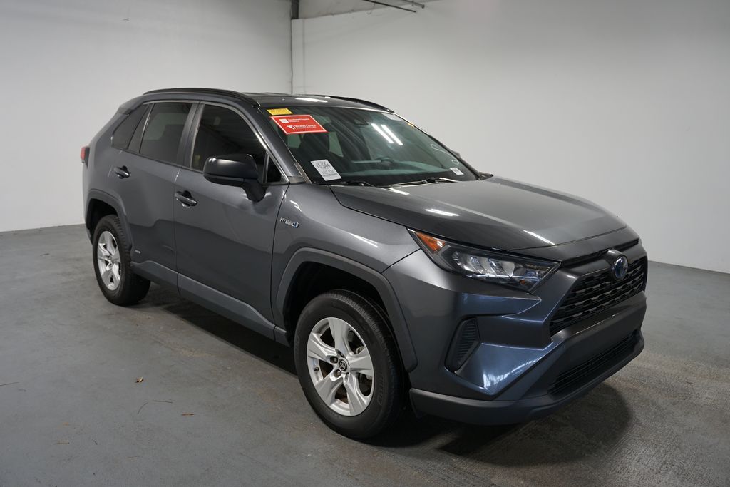 2021 Toyota RAV4 LE 3