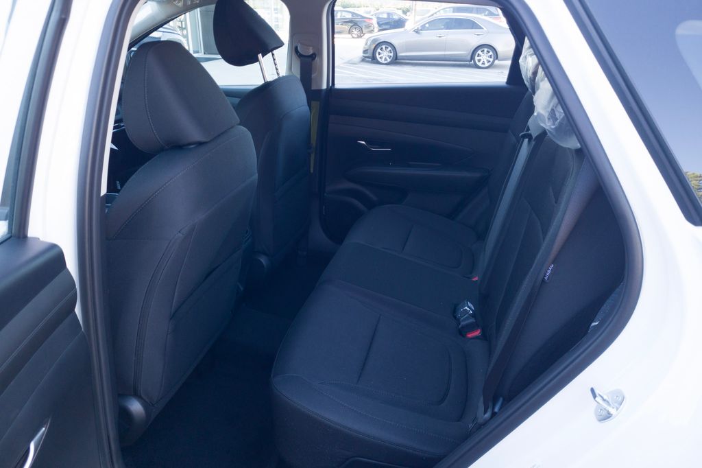 New 2026 White Hyundai Blue SE image 15