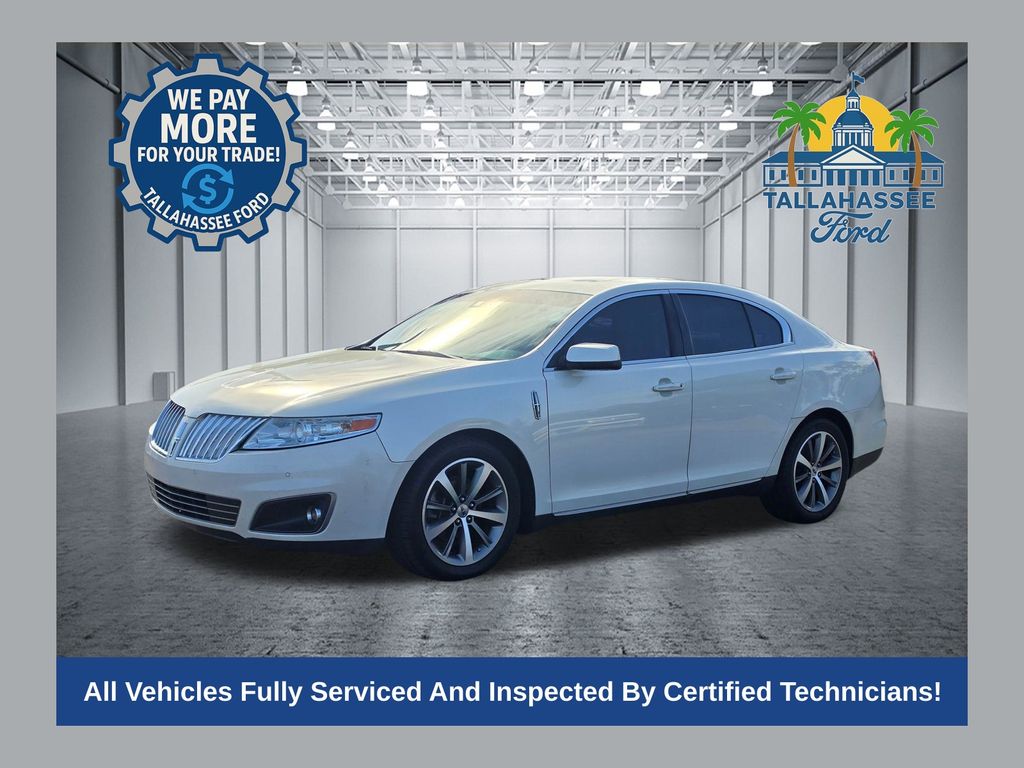 White 2009 Lincoln MKS Sedan Front-Wheel Drive 6-Speed Automatic