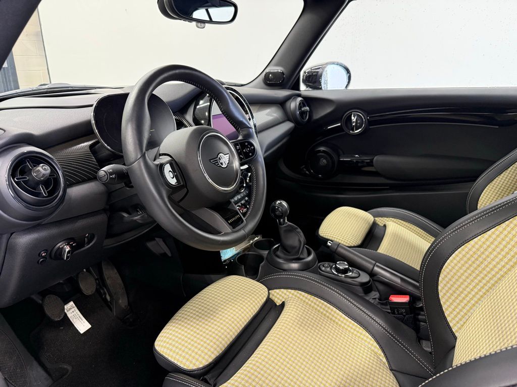 Thumbnail: 2023 MINI Cooper - 9