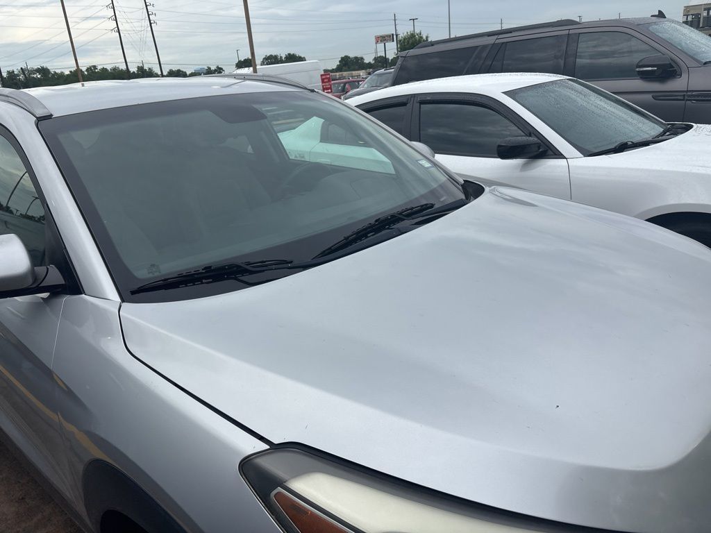 2017 Hyundai Tucson SE Silver at Baytown Hyundai