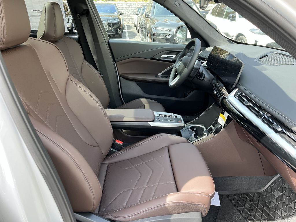 Thumbnail: 2025 BMW X1 - 25