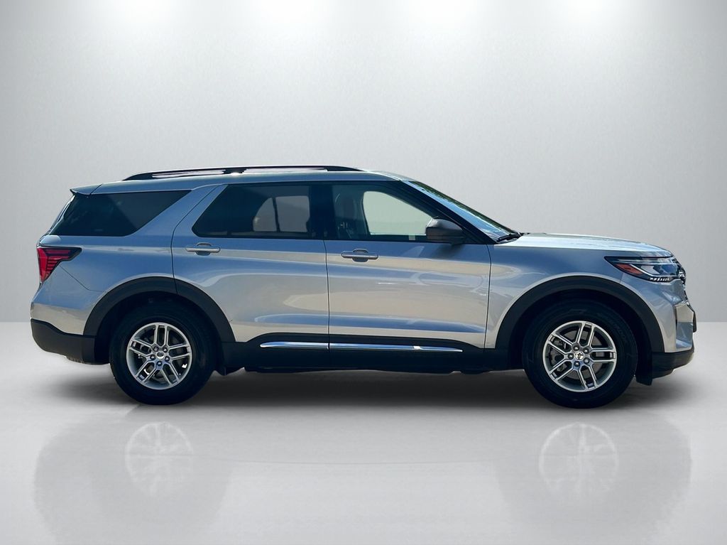 Used 2025 Ford Explorer SUV