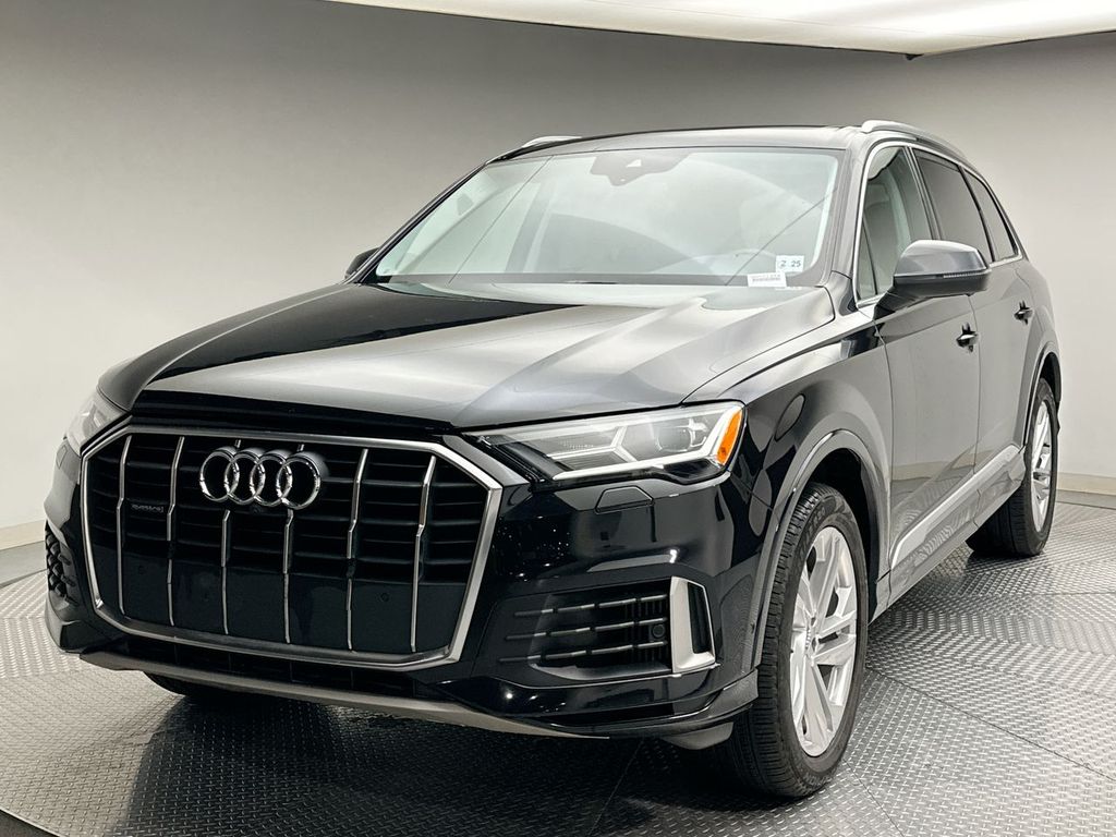 2020 Audi Q7 Premium Plus -
                Paramus, NJ