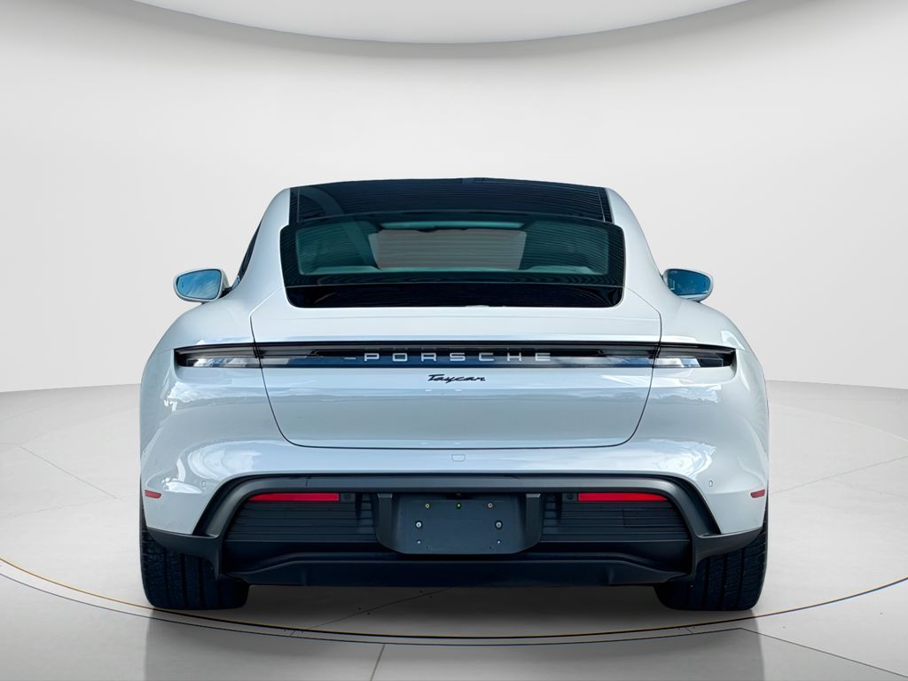 Certified Used 2022  Porsche  image 6