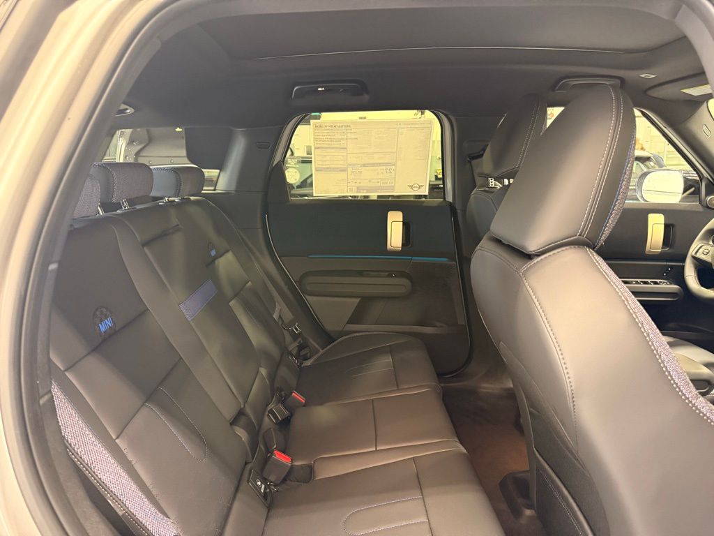 Thumbnail: 2025 MINI Cooper Countryman - 26