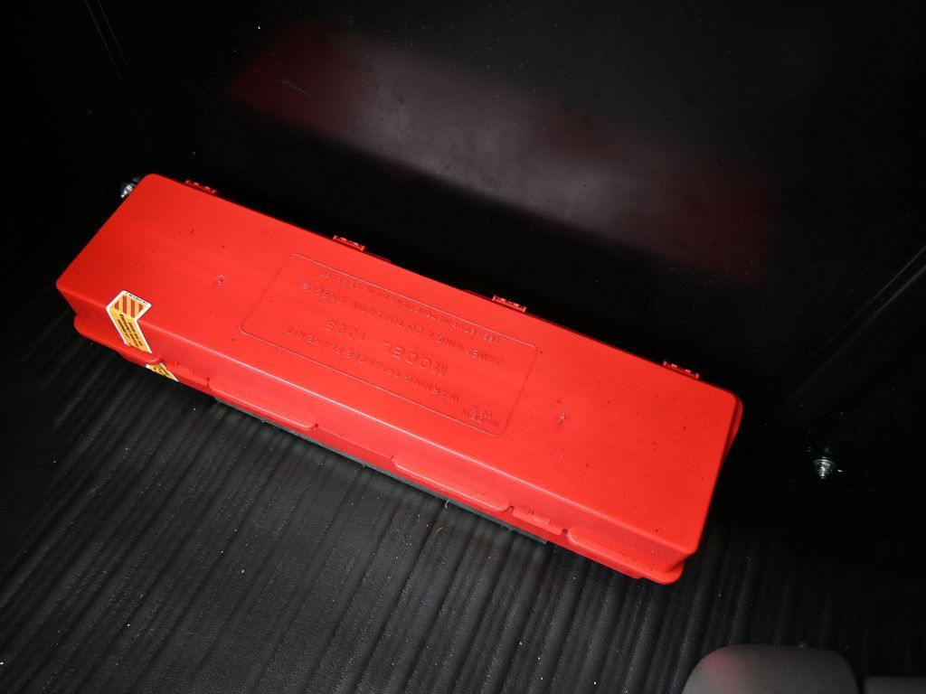 Used 2024 Summit White Chevrolet Work Van image 20