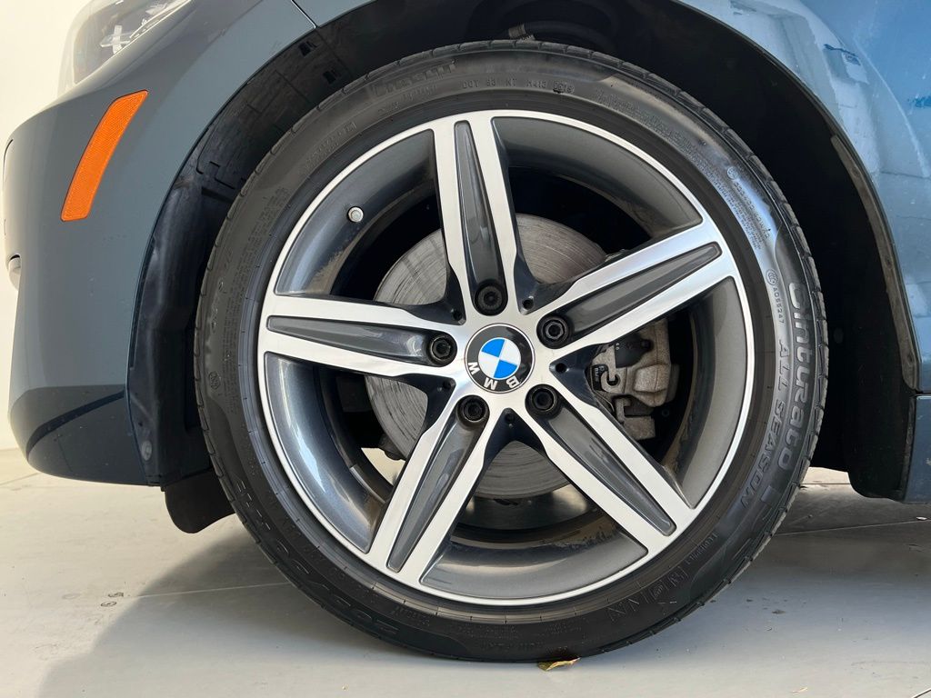 2017 BMW 2 Series 230i xDrive 27