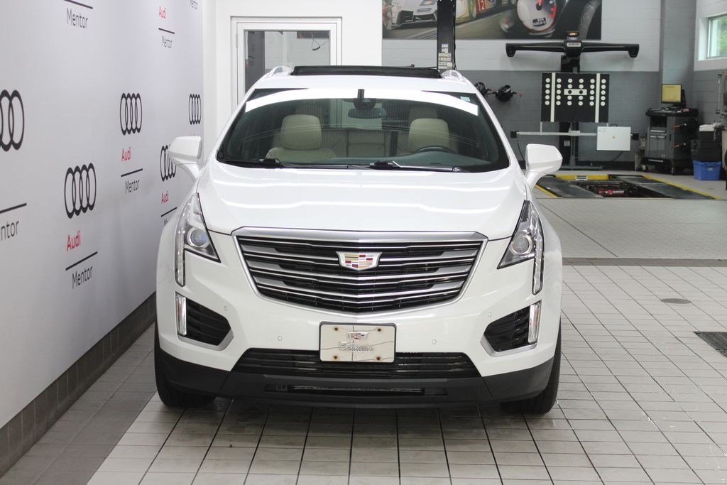 Thumbnail: 2017 Cadillac XT5 - 8