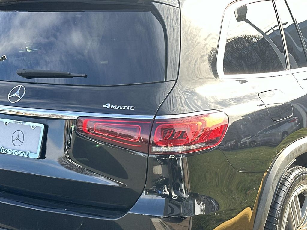 Thumbnail: 2023 Mercedes-Benz GLS - 7