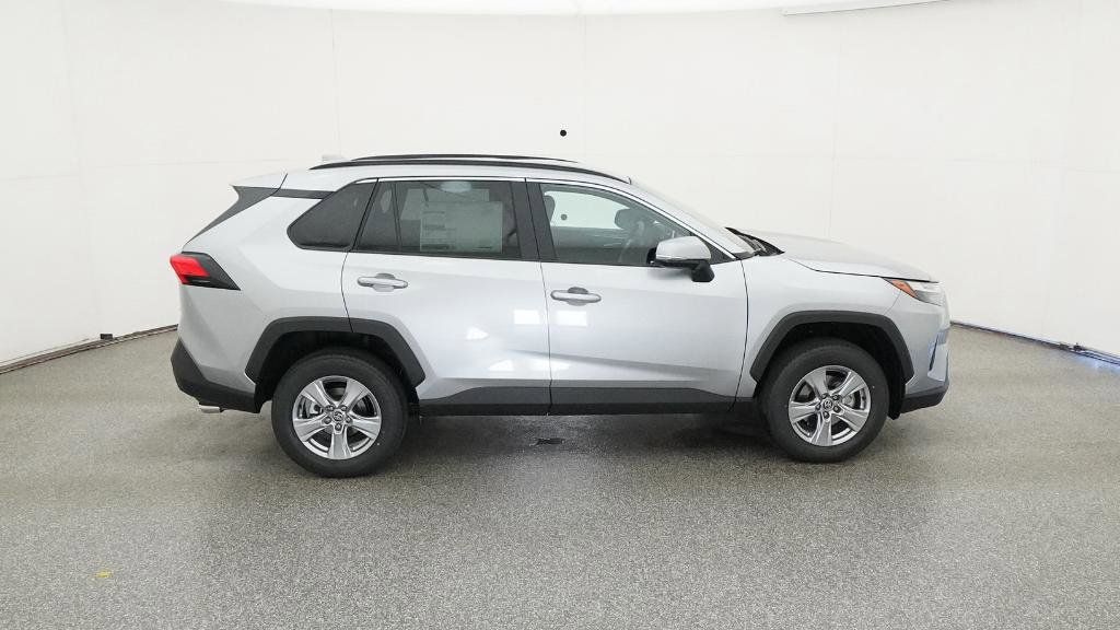 Thumbnail: 2025 Toyota RAV4 - 29