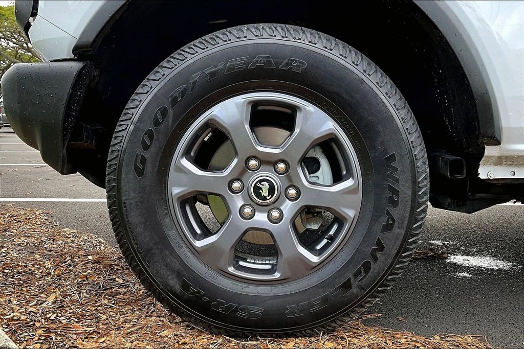 Used 2023 White Ford Base image 8