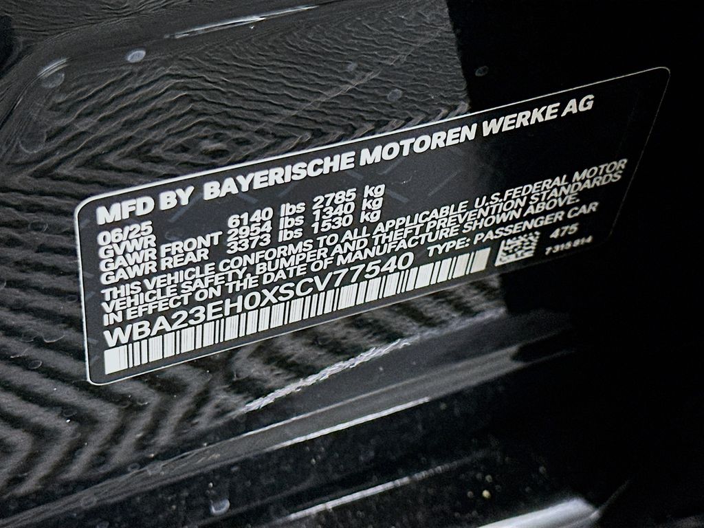 Thumbnail: 2025 BMW 7 Series - 24