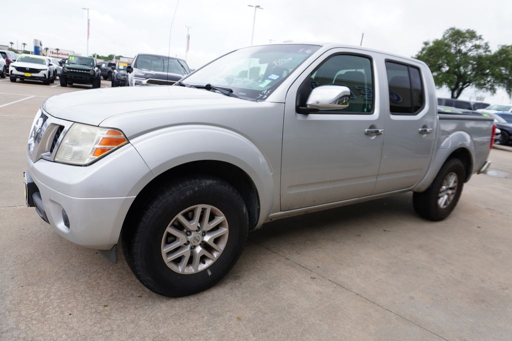 View vehicle photo 3