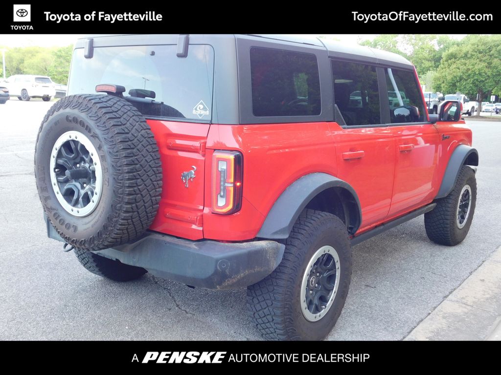 2024 Ford Bronco Outer Banks 10