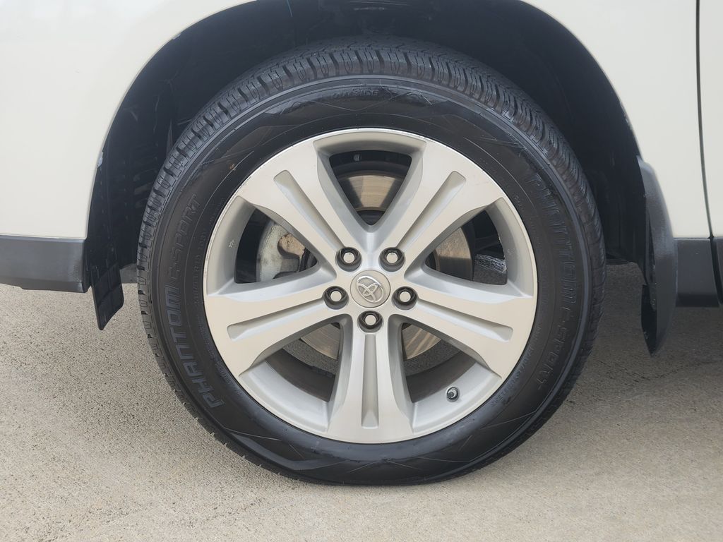 2012 Toyota Highlander Limited White at Emmons Autoplex