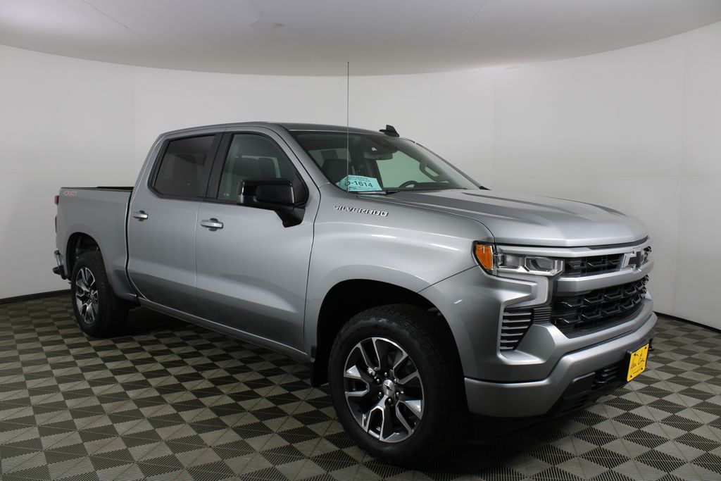 Sterling Gray Metallic 2024 Chevrolet Silverado 1500 Pickup Truck Four-Wheel Drive Automatic