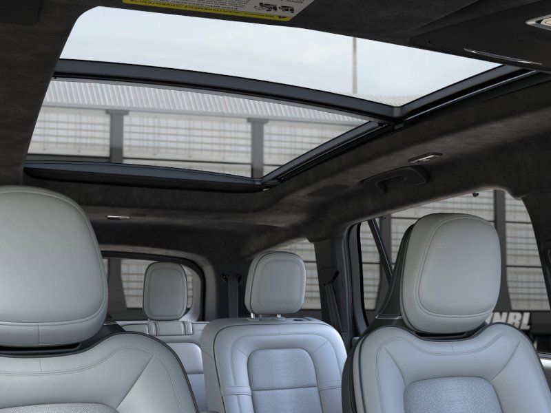 Thumbnail: 2026 Lincoln Aviator - 22