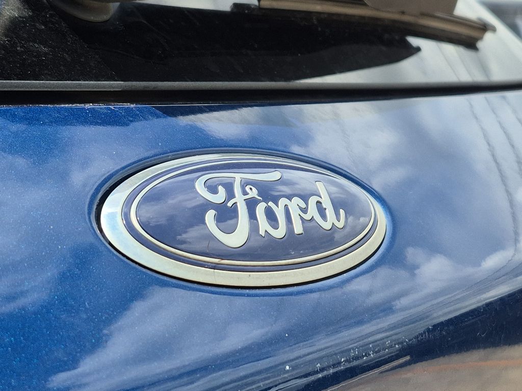 2022 Ford Escape SE Blue at DeMontrond Ford