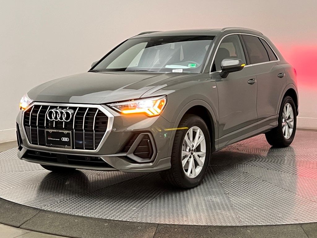 Thumbnail: 2025 Audi Q3 - 2