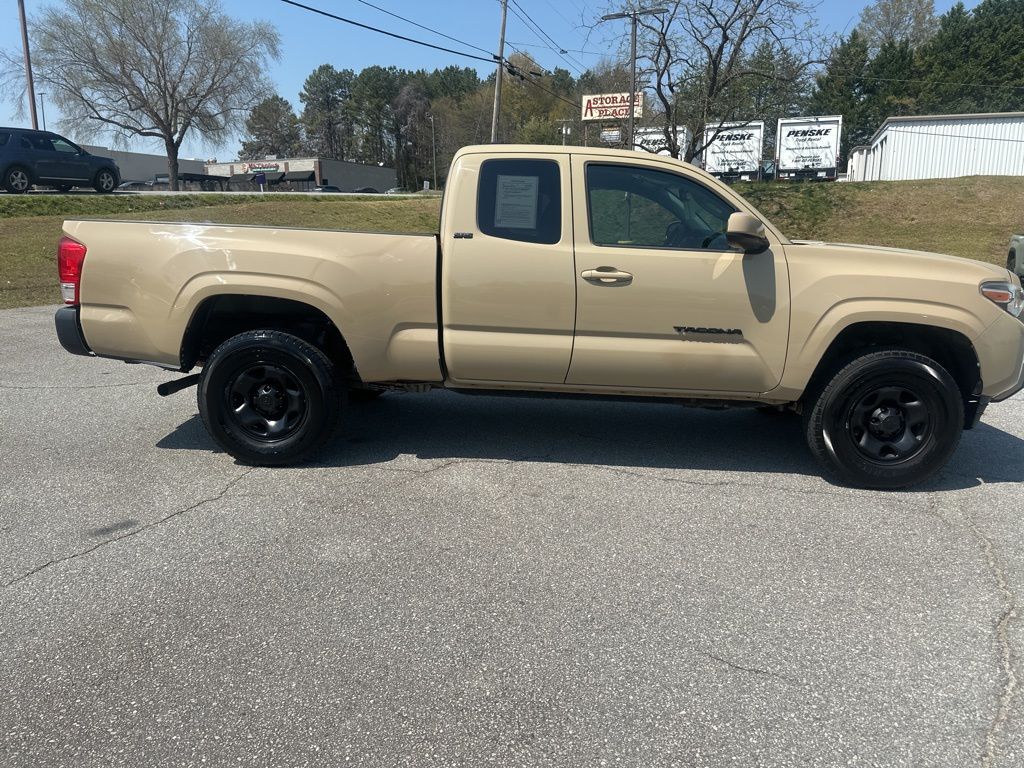 2017 Toyota Tacoma SR I4 Access Cab RWD