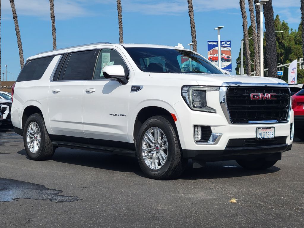 Summit White 2024 GMC Yukon XL SUV / Crossover Four-Wheel Drive