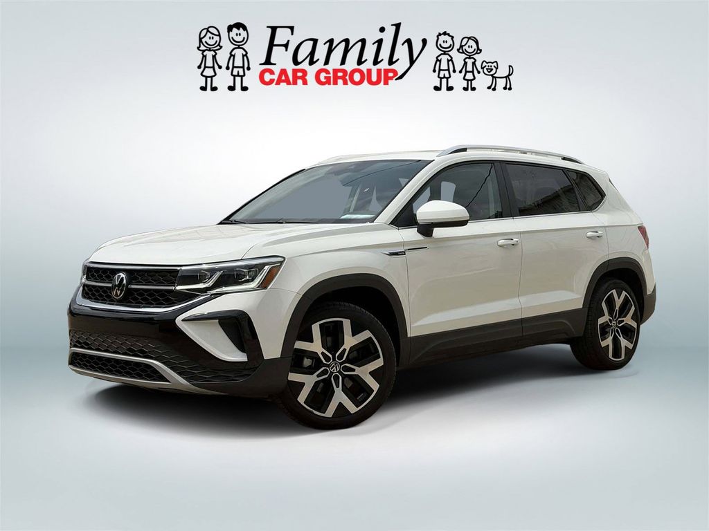 Pure White 2023 Volkswagen Taos SEL 4Motion SUV / Crossover All-Wheel Drive 7-Speed Dual Clutch